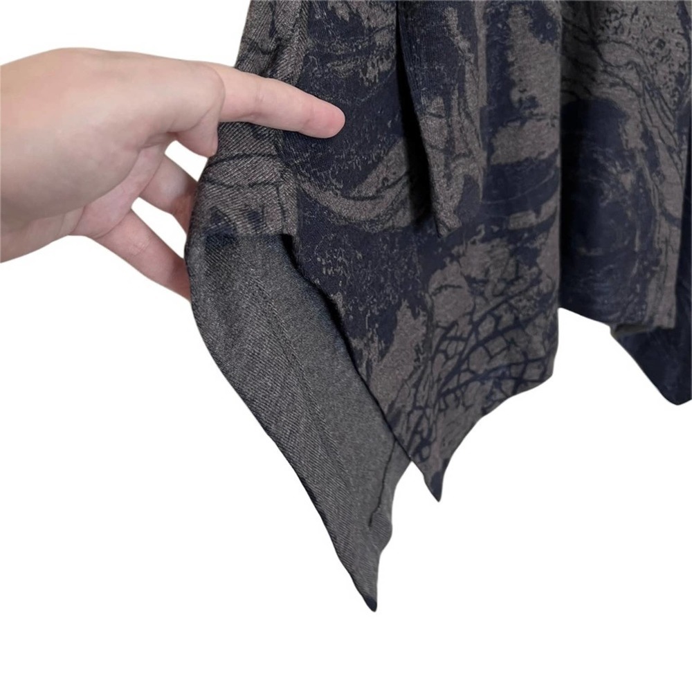 Lovely Soft Surroundings Charcoal Floral Handkerchief Hem Tunic. Small/Medium - Picture 4 of 8